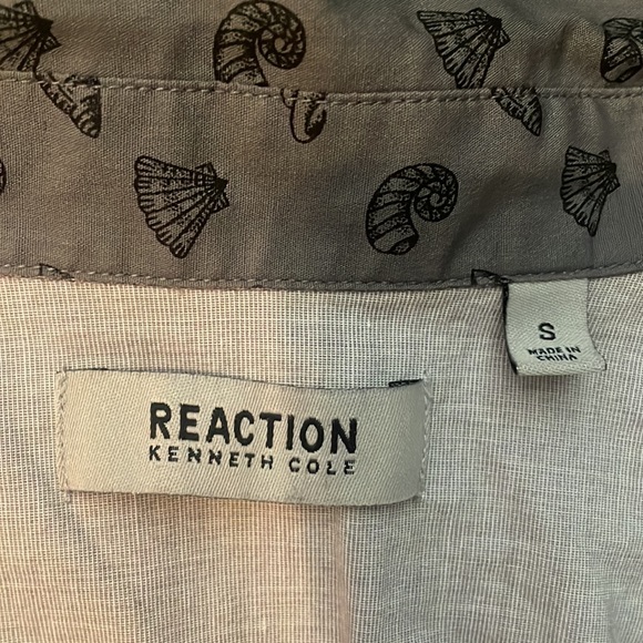 Reaction Kenneth Cole Gray button down shirt size Small - Picture 2 of 4
